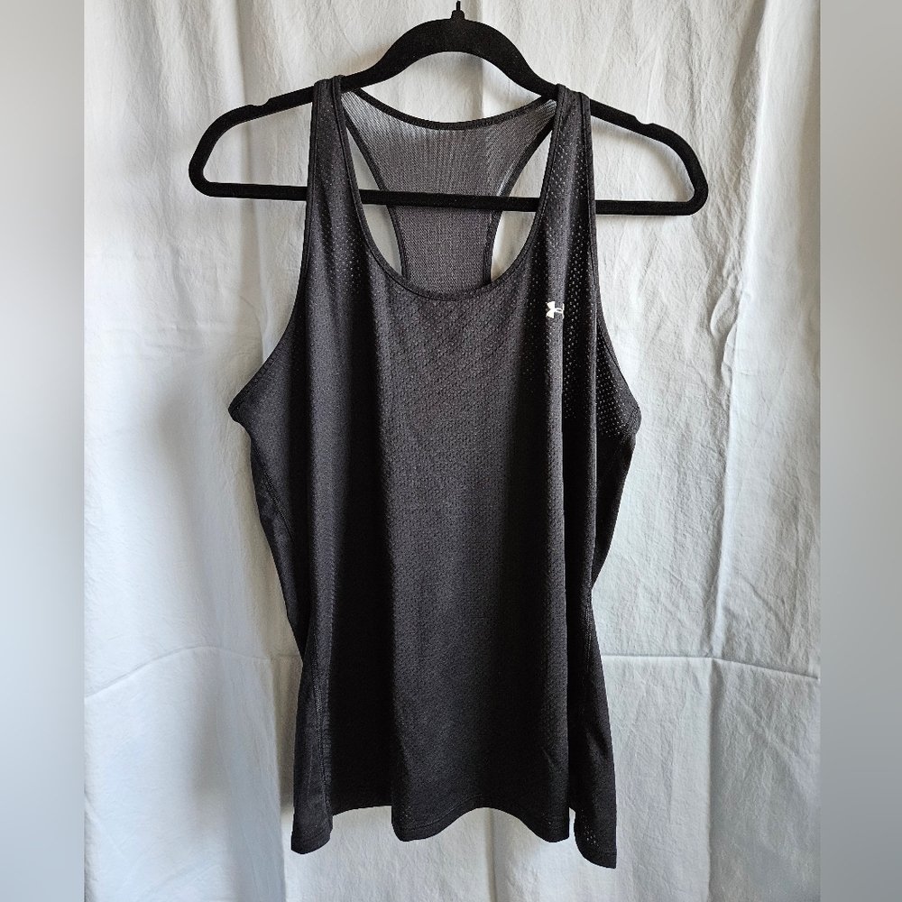 G179. Under Armour HeatGear Armour Racer Tank in Black - Size L (?)